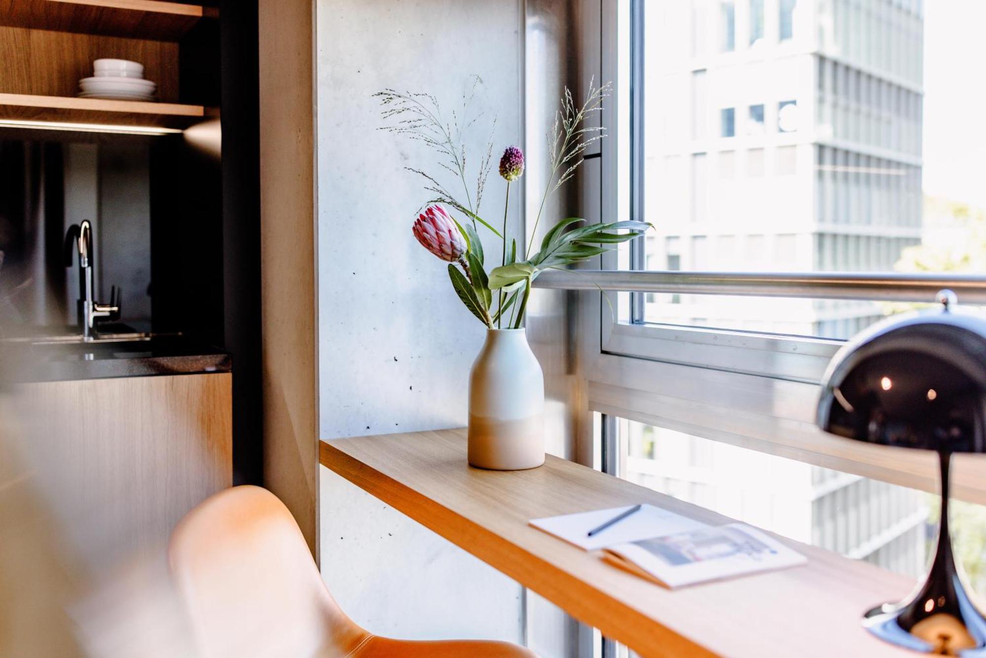 The Flag West M. Hotel Frankfurt am Main Bagian luar foto
