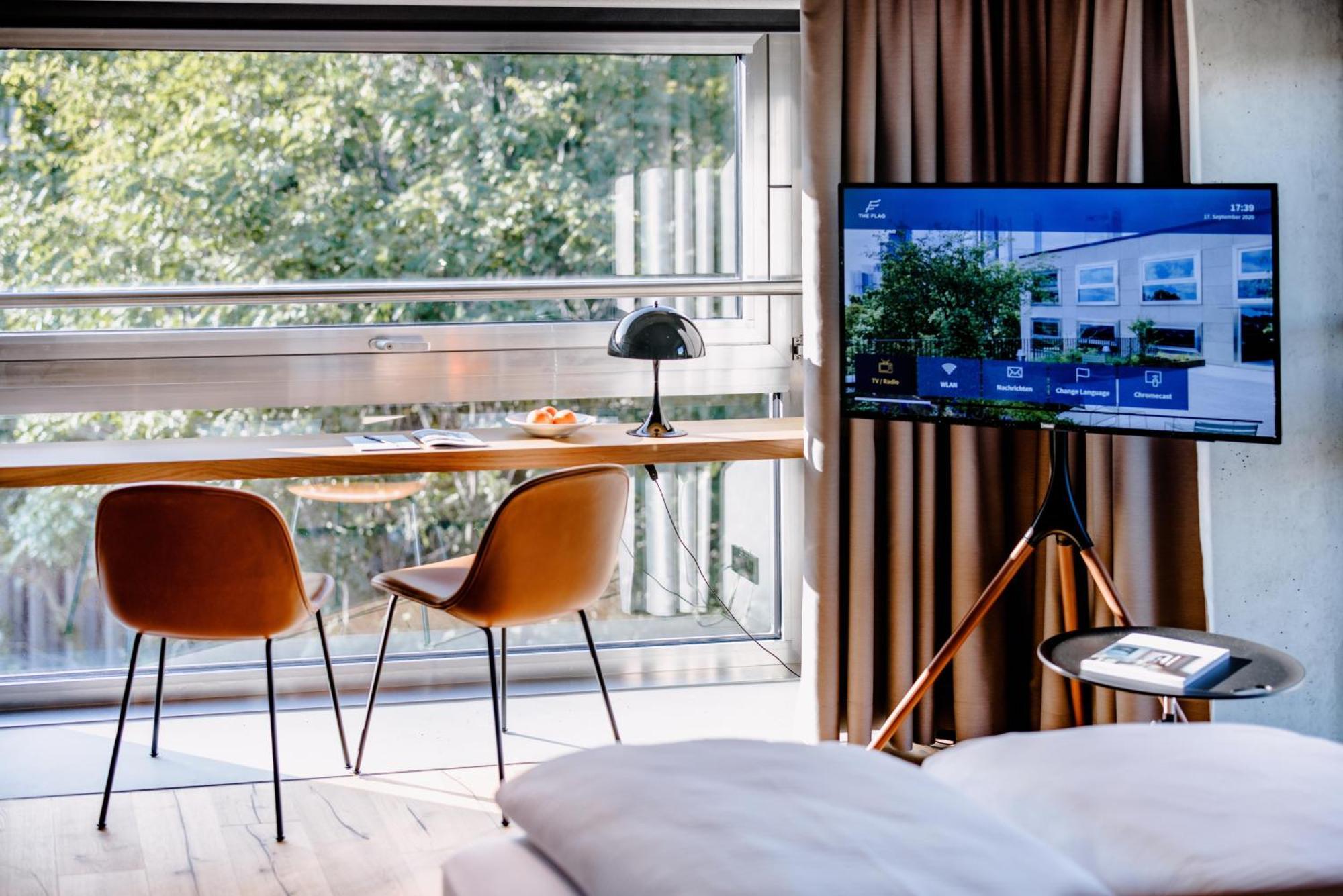 The Flag West M. Hotel Frankfurt am Main Bagian luar foto